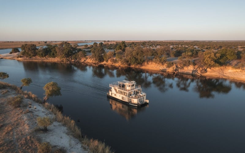 10 Day Chobe, Delta & Kalahari Safari Feline Lodges